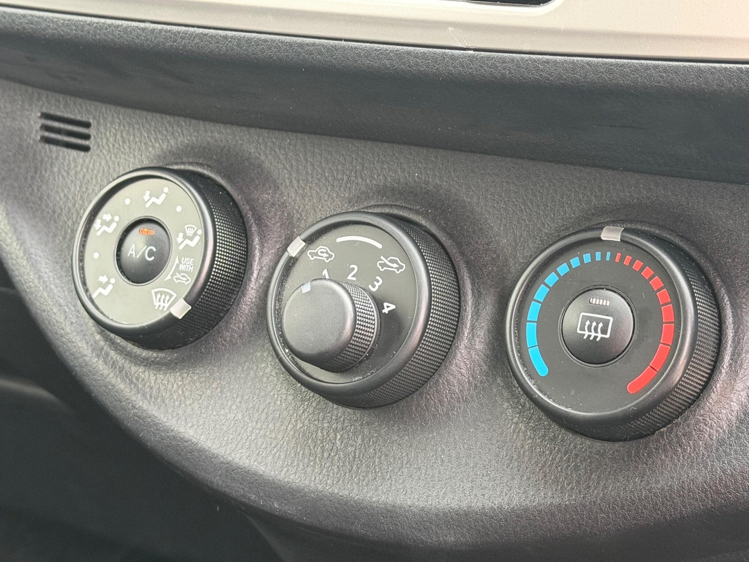 Used Toyota Yaris for sale - 77645955: Photo 22