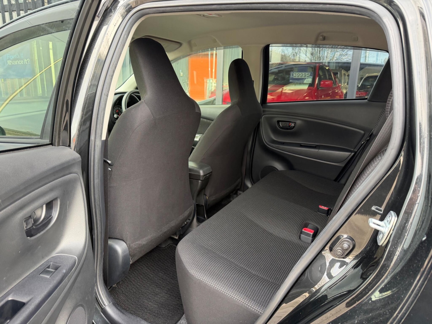 Used Toyota Yaris for sale - 77645955: Photo 27