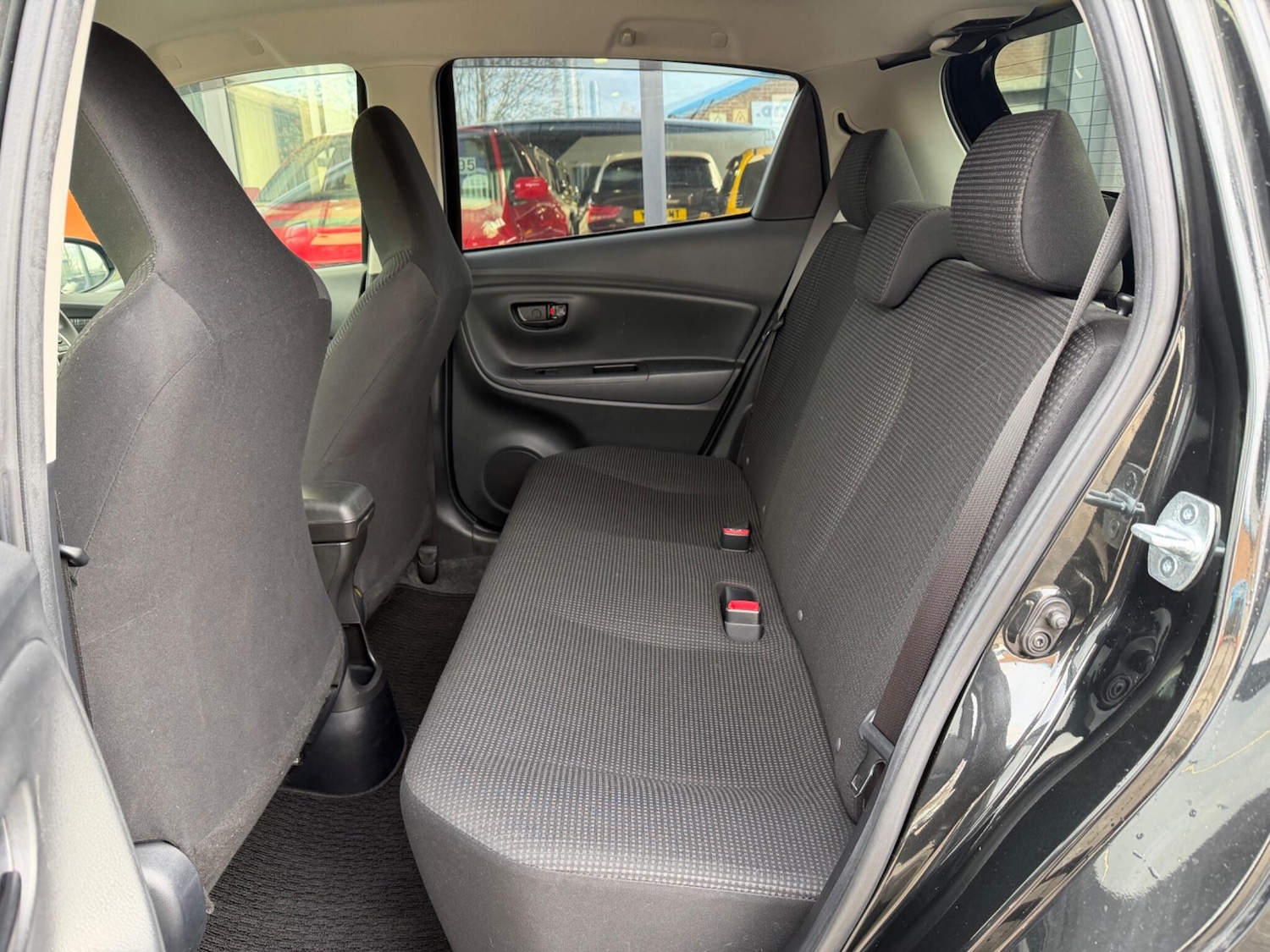 Used Toyota Yaris for sale - 77645955: Photo 28