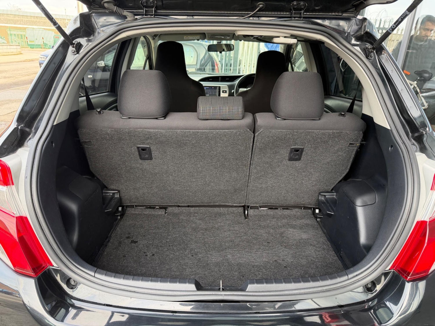 Used Toyota Yaris for sale - 77645955: Photo 29