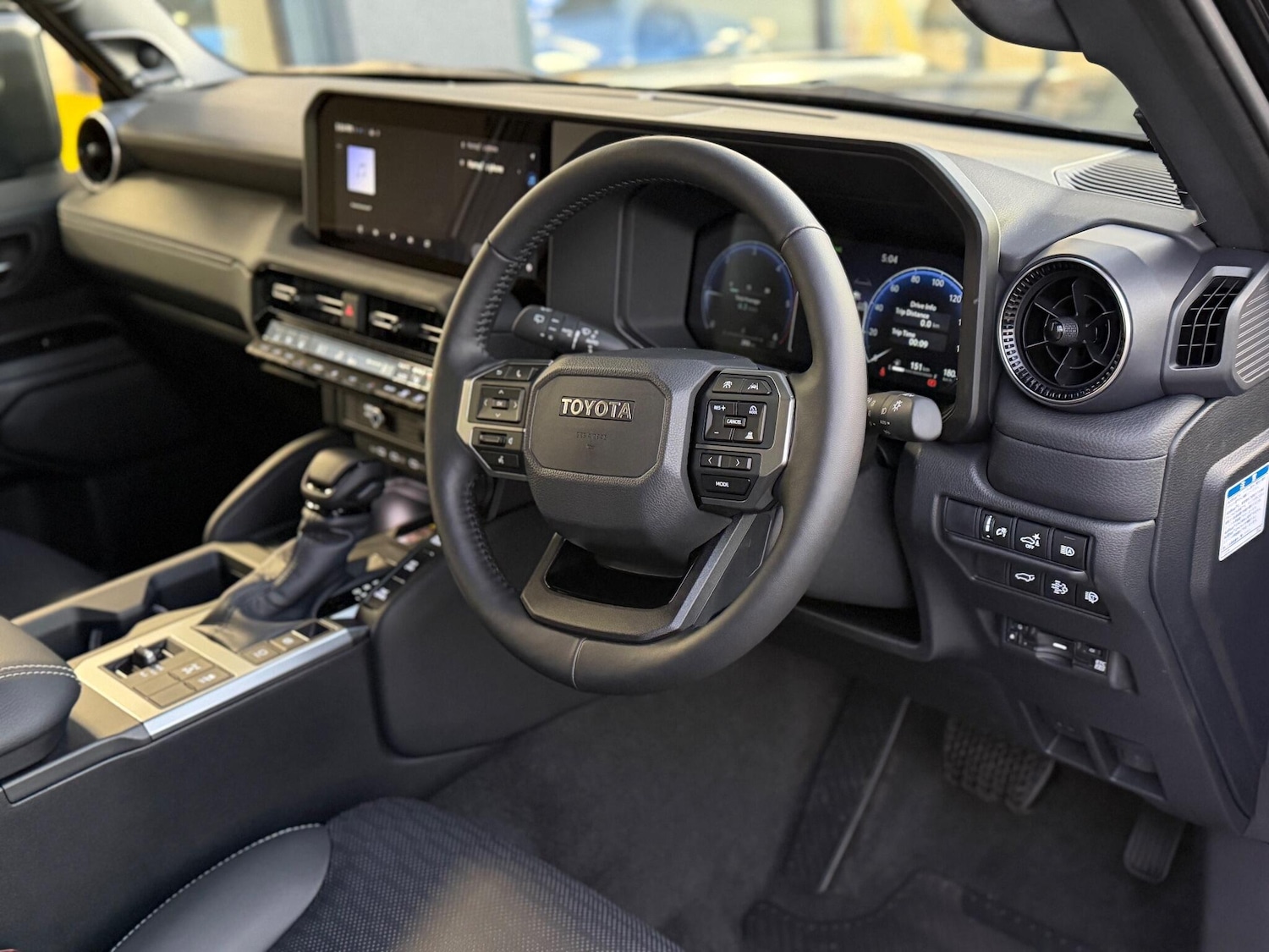 Used Toyota Land Cruiser for sale - 77163668: Photo 22