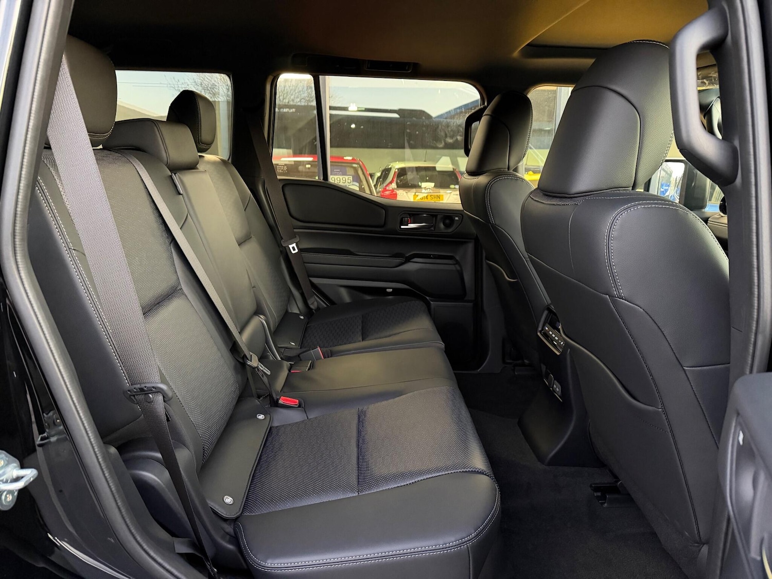 Used Toyota Land Cruiser for sale - 77163668: Photo 43