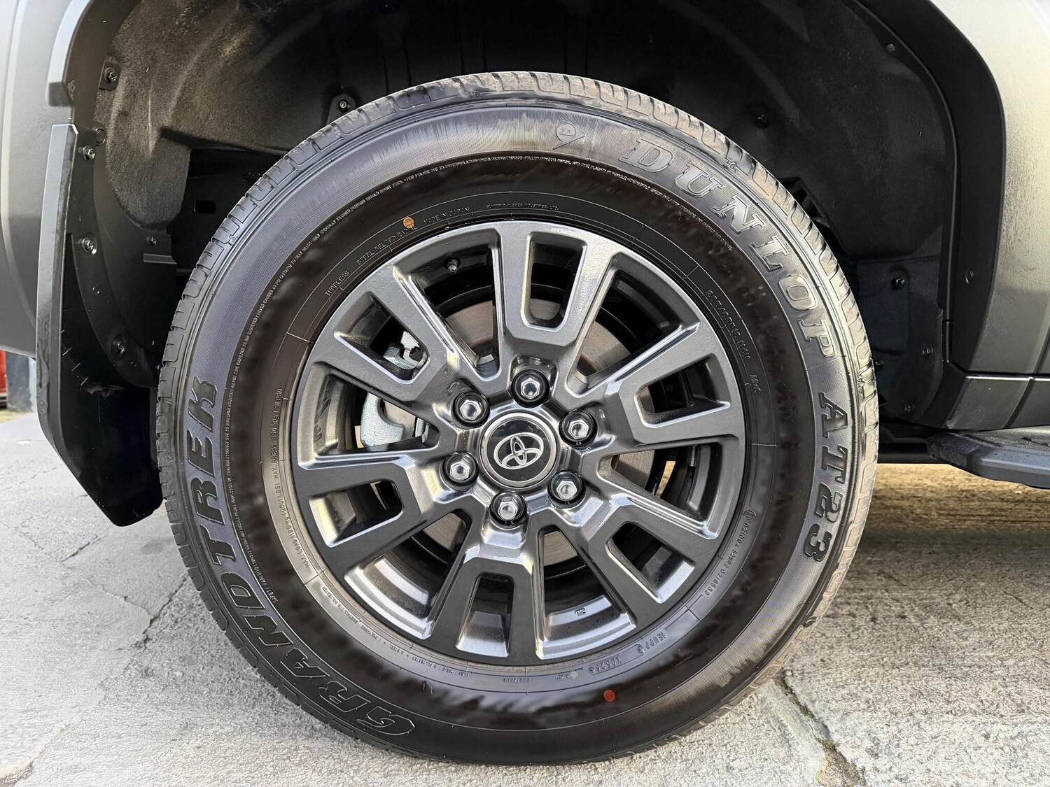 Used Toyota Land Cruiser for sale - 77163668: Photo 49