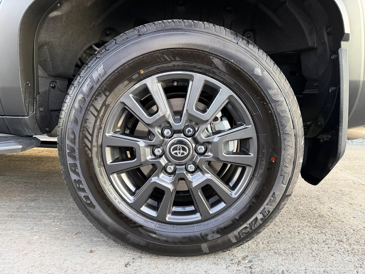 Used Toyota Land Cruiser for sale - 77163668: Photo 51