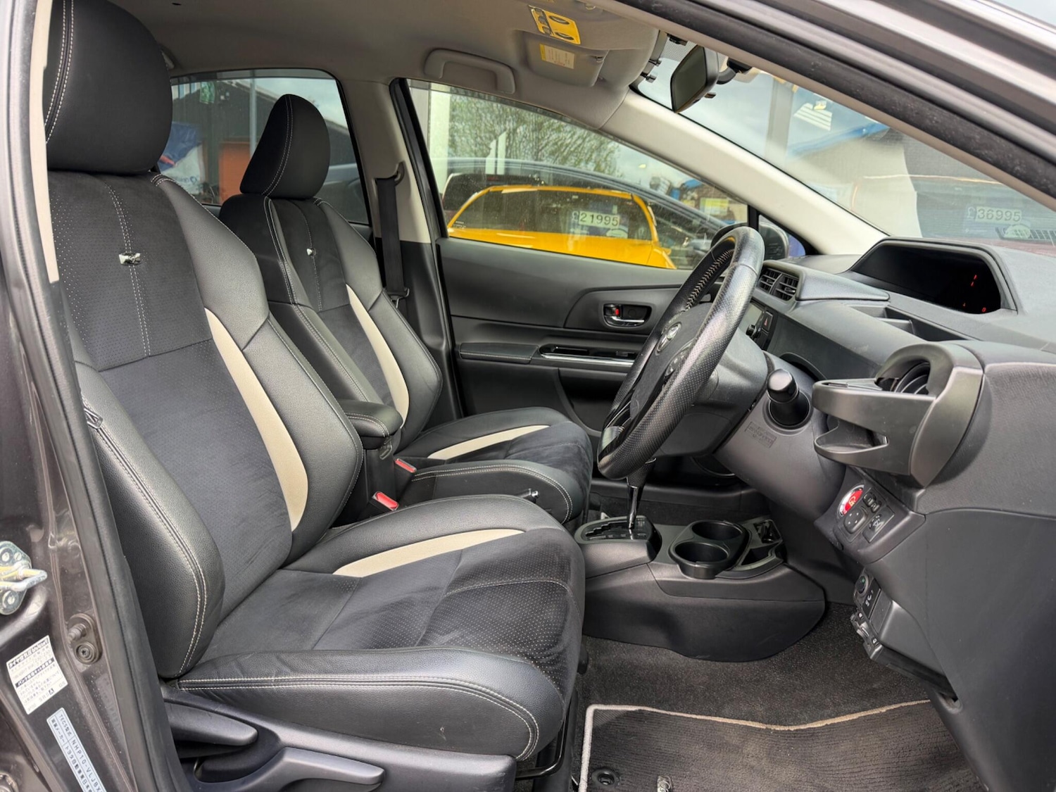 Used Toyota Aqua for sale - 78147803: Photo 20