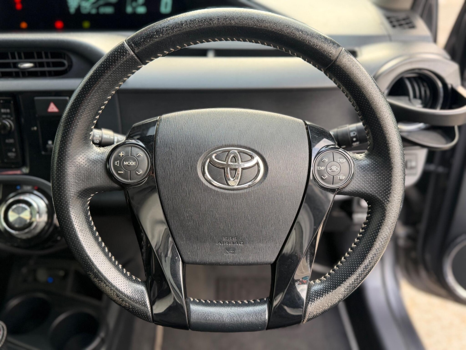 Used Toyota Aqua for sale - 78147803: Photo 26