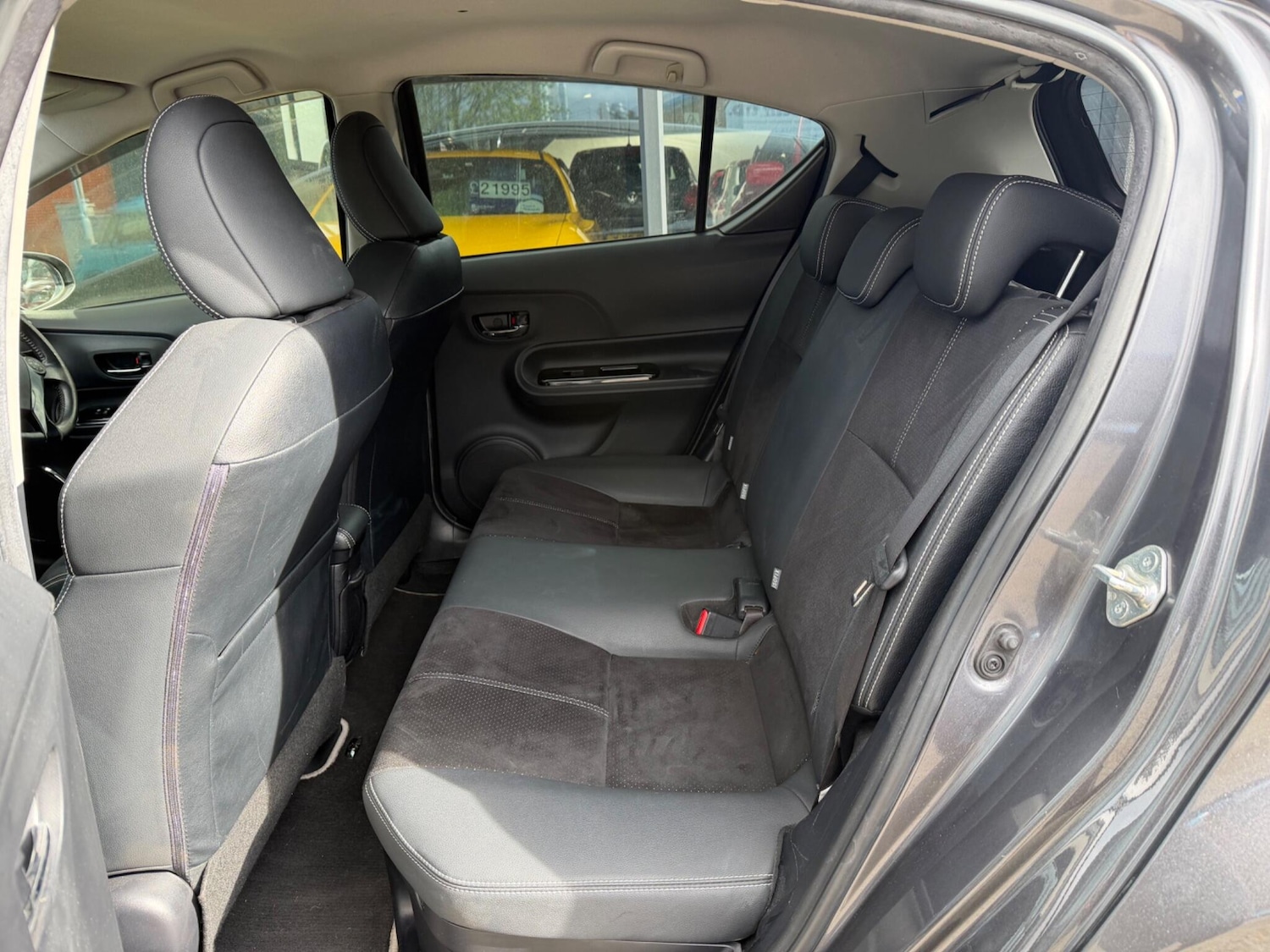 Used Toyota Aqua for sale - 78147803: Photo 31