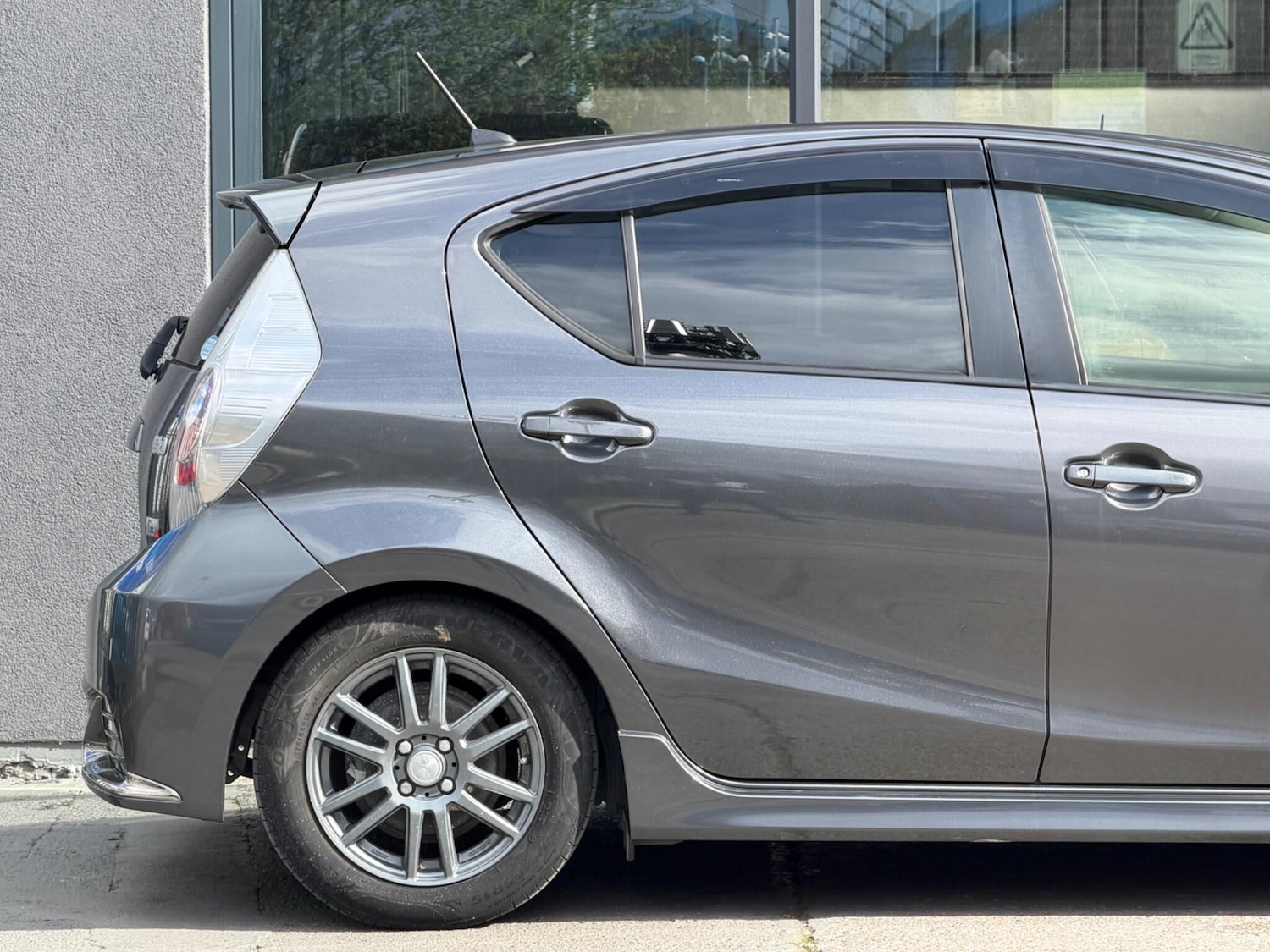 Used Toyota Aqua for sale - 78147803: Photo 7