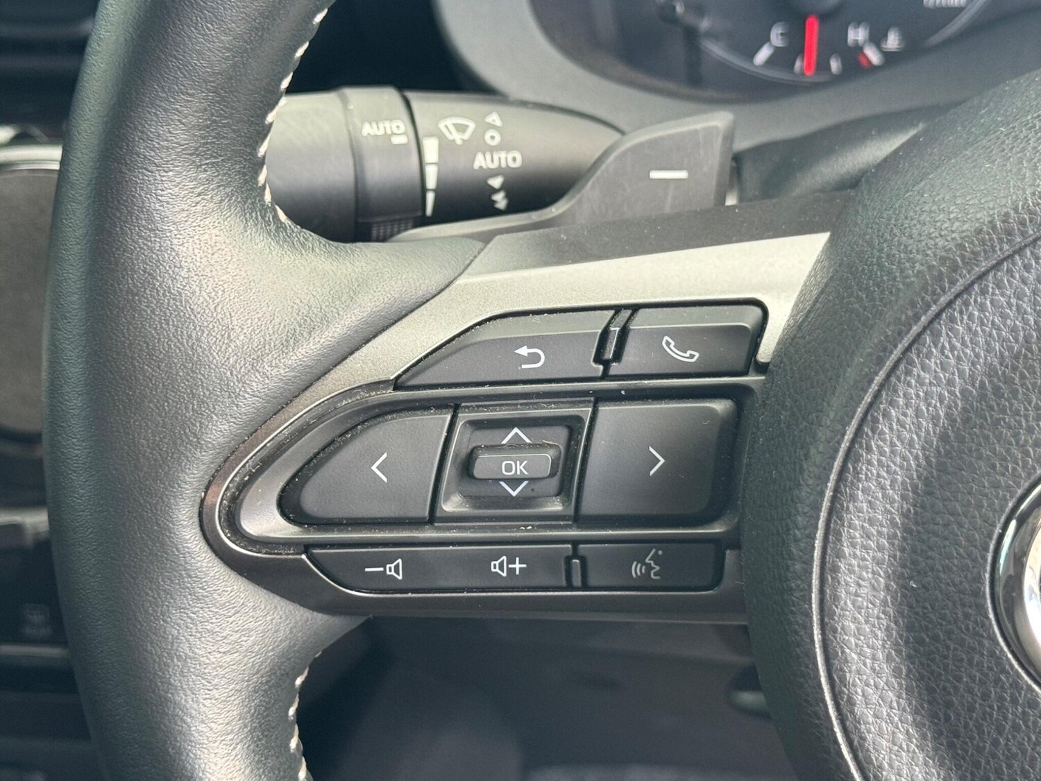 Used Toyota Yaris for sale - 77103557: Photo 27