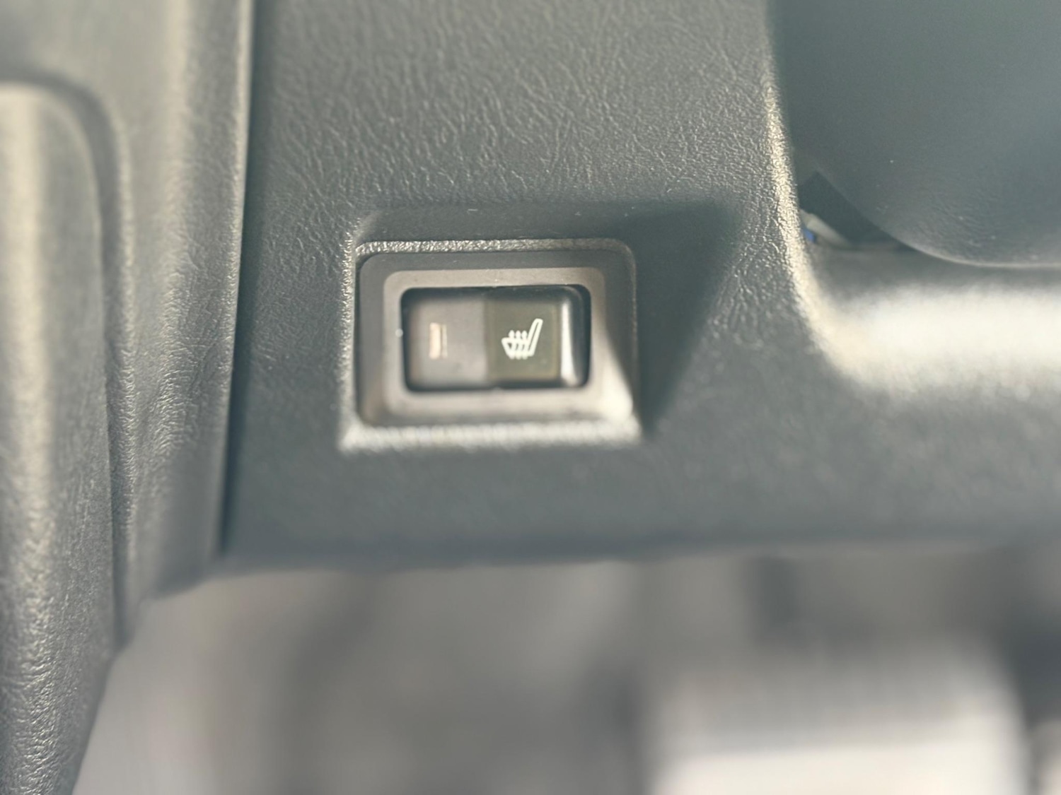 Used Mitsubishi Pajero for sale - 77103604: Photo 22