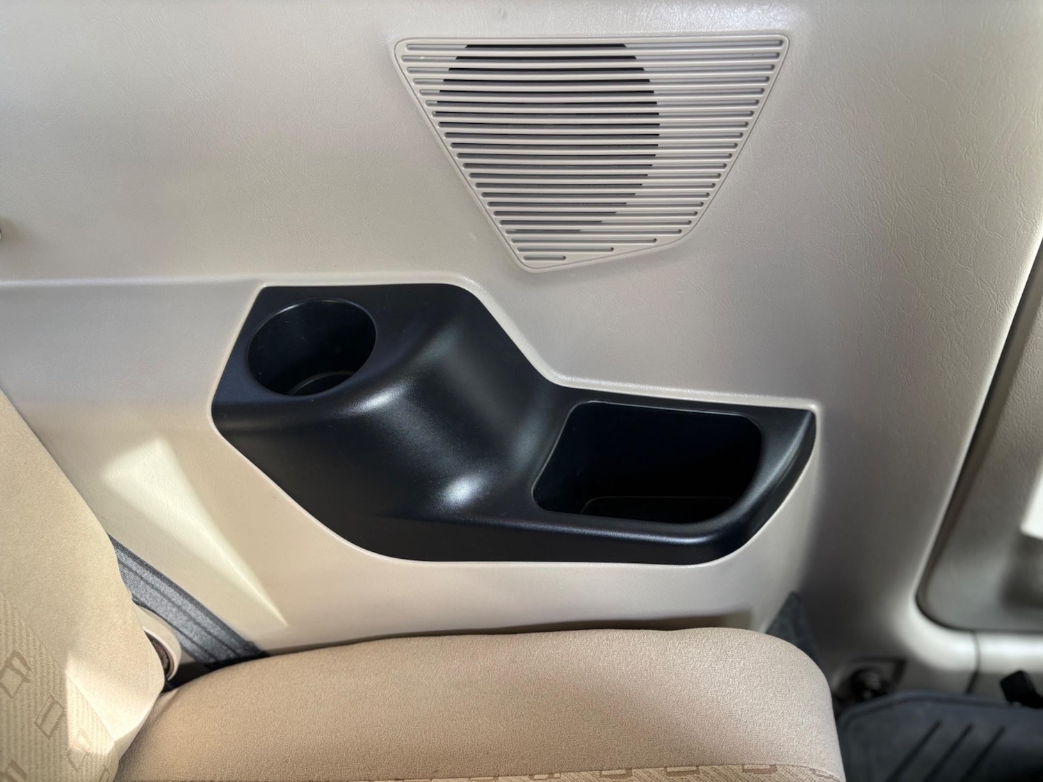 Used Mitsubishi Pajero for sale - 77103604: Photo 30