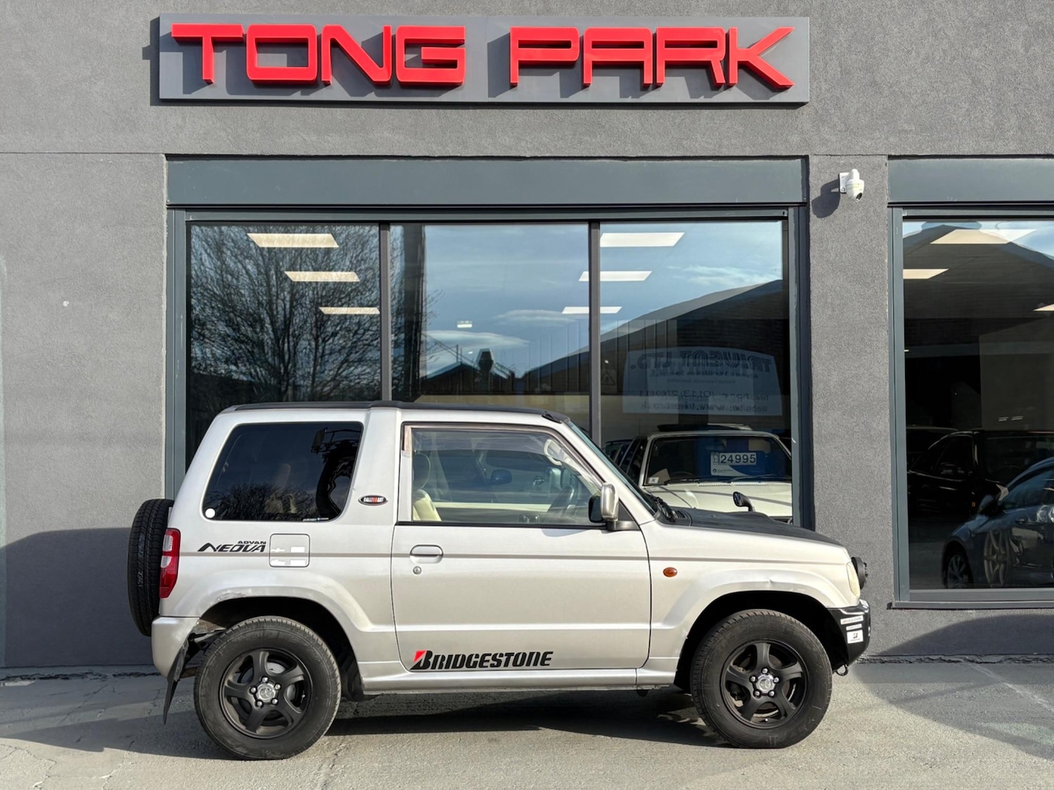 Used Mitsubishi Pajero for sale - 77103604: Photo 8