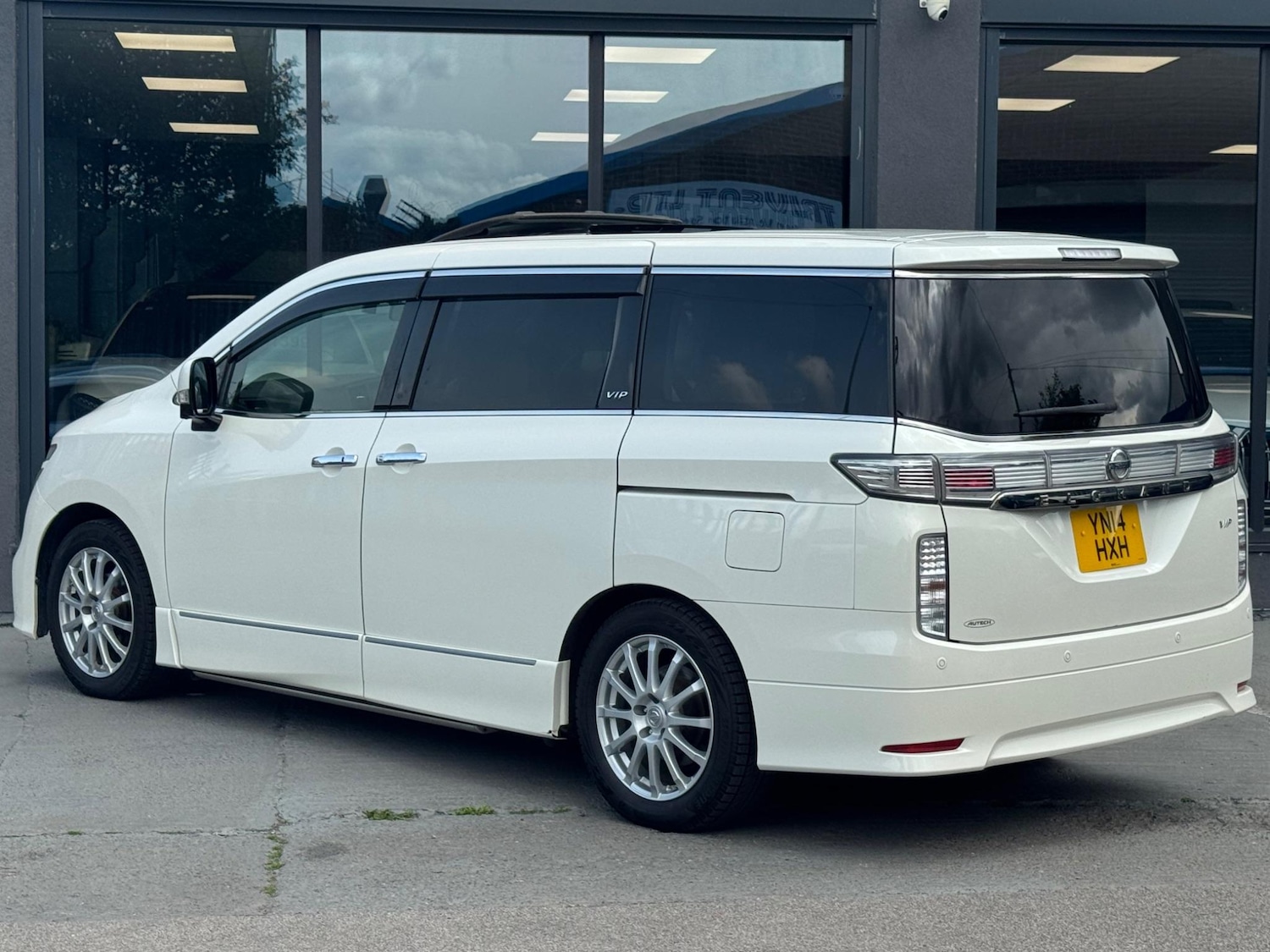 Used Nissan Elgrand 2025 for sale - 77191386: Photo 13
