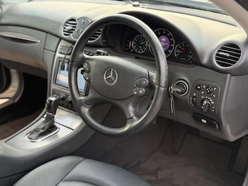 Used Mercedes-Benz CLK 2003 for sale - 77824831: Photo