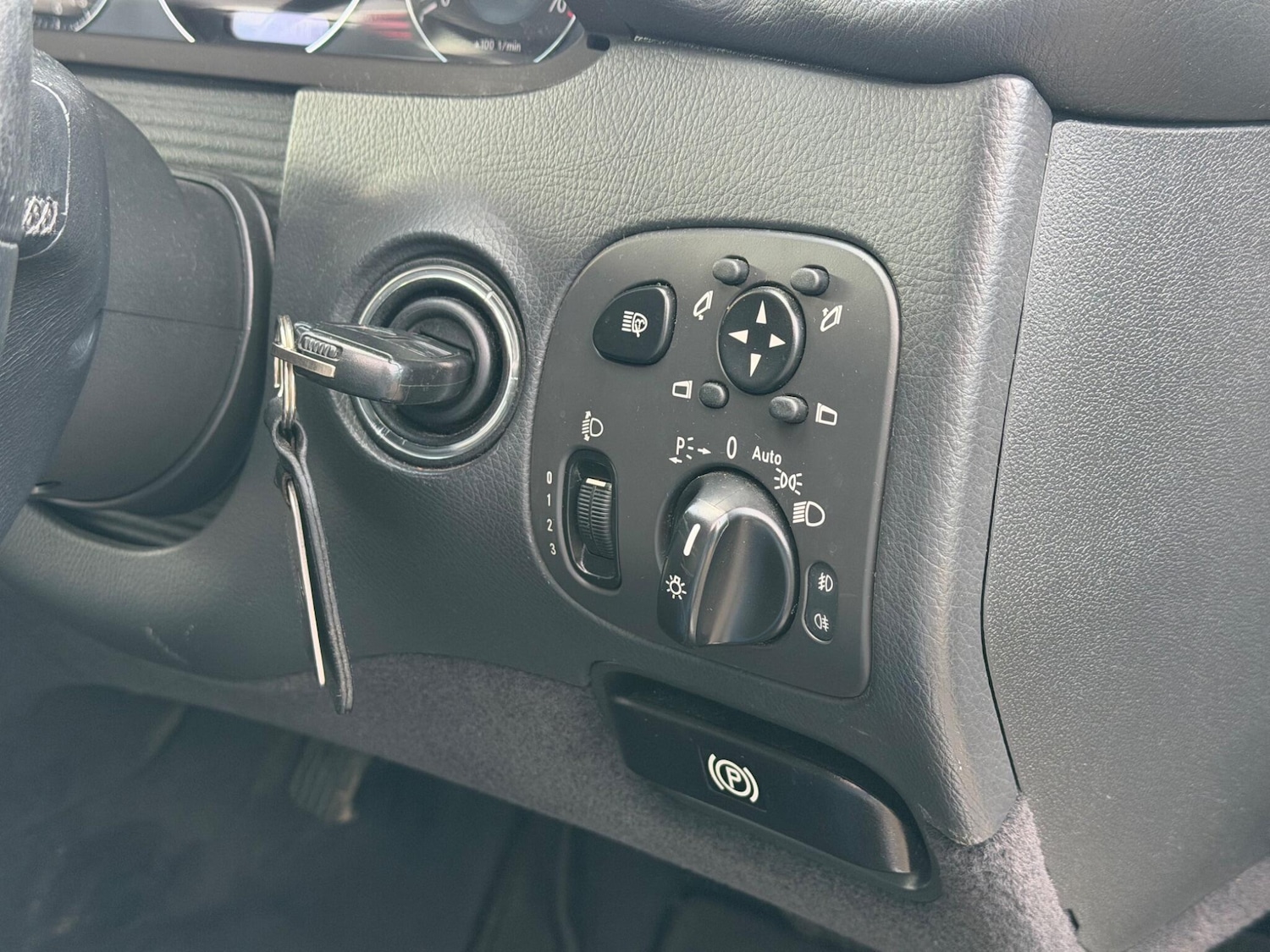 Used Mercedes-Benz CLK 2003 for sale - 77824831: Photo 7