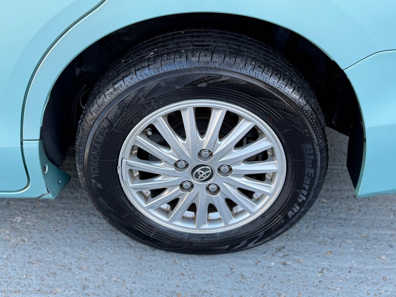 Used Toyota Voxy for sale - 77103536: Photo 37