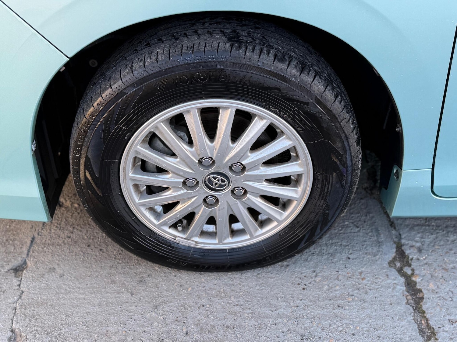 Used Toyota Voxy for sale - 77103536: Photo 38