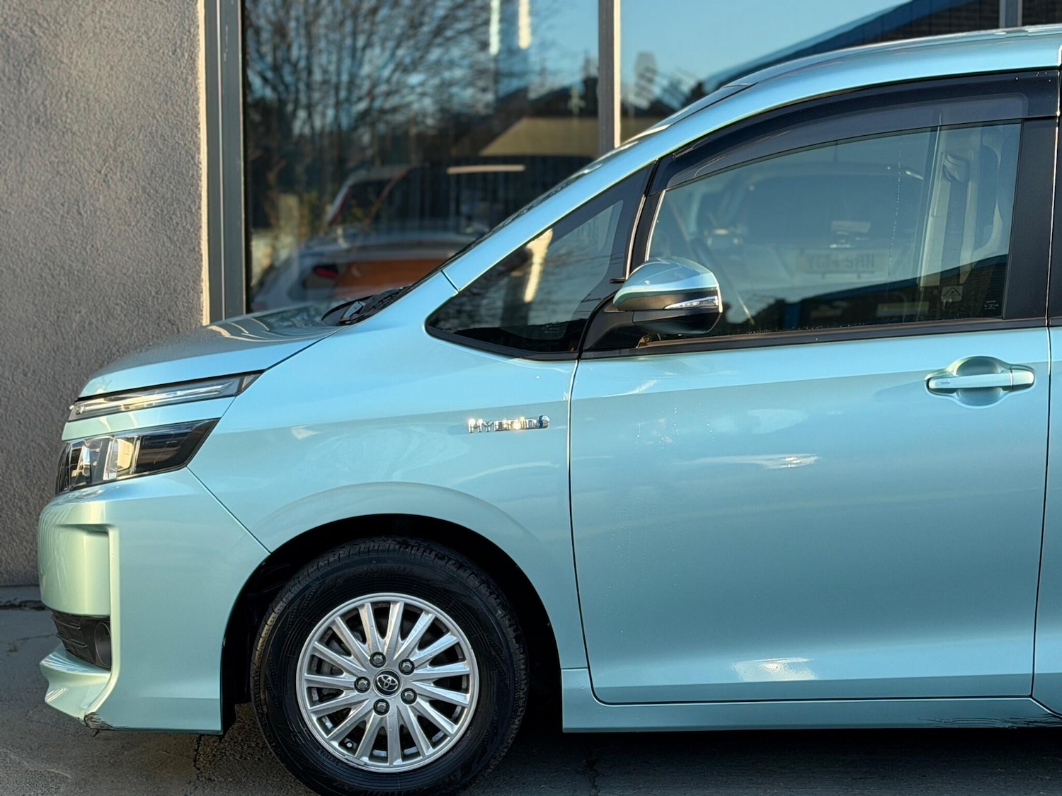 Used Toyota Voxy for sale - 77103536: Photo 9