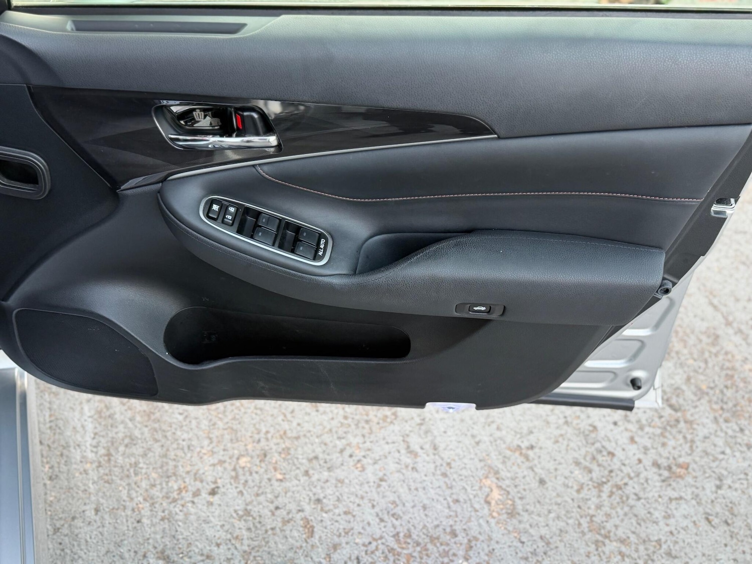 Used Toyota Crown for sale - 77103681: Photo 20