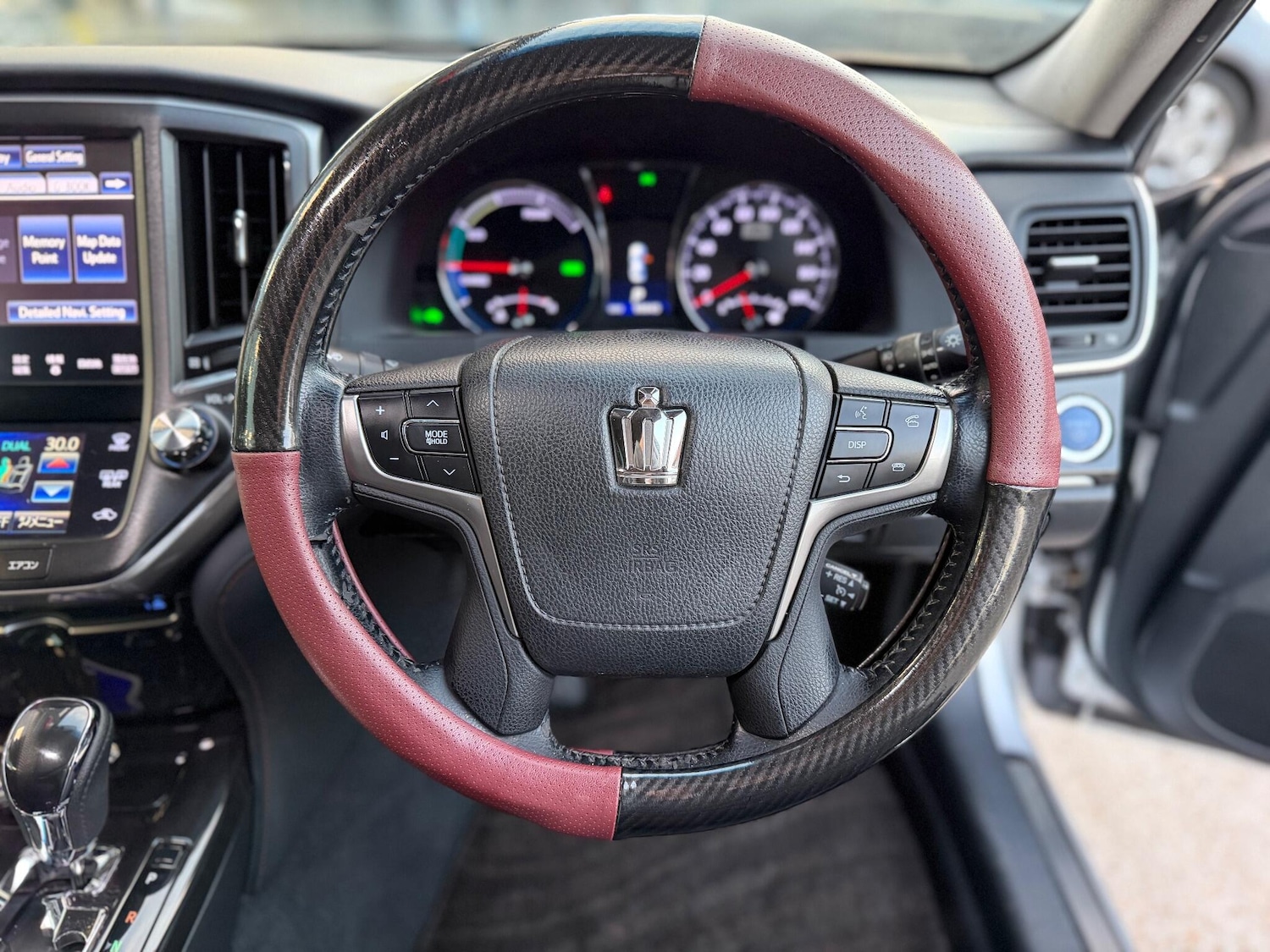 Used Toyota Crown for sale - 77103681: Photo 28