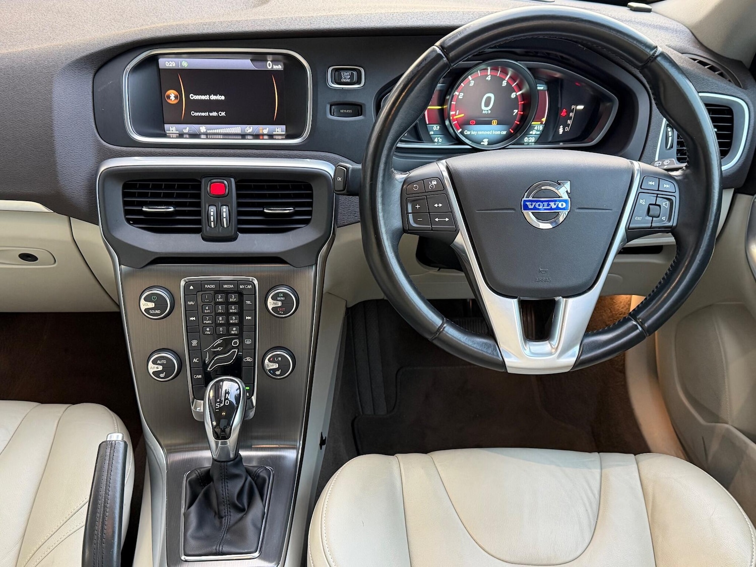 Used Volvo V40 for sale - 77230026: Photo 17