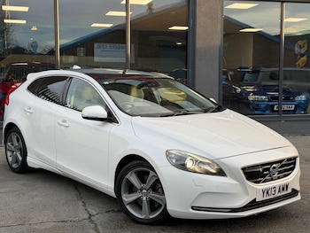 Used Volvo V40 2013 for sale - 77230026: Photo