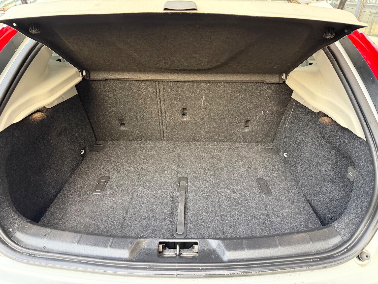 Used Volvo V40 for sale - 77230026: Photo 36