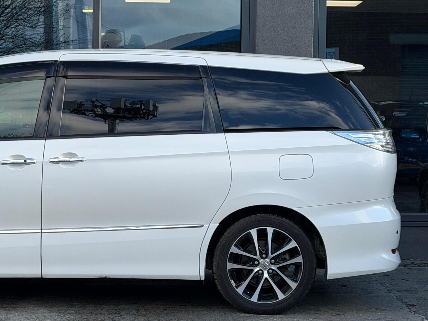 Used Toyota Estima for sale - 77839998: Photo 12