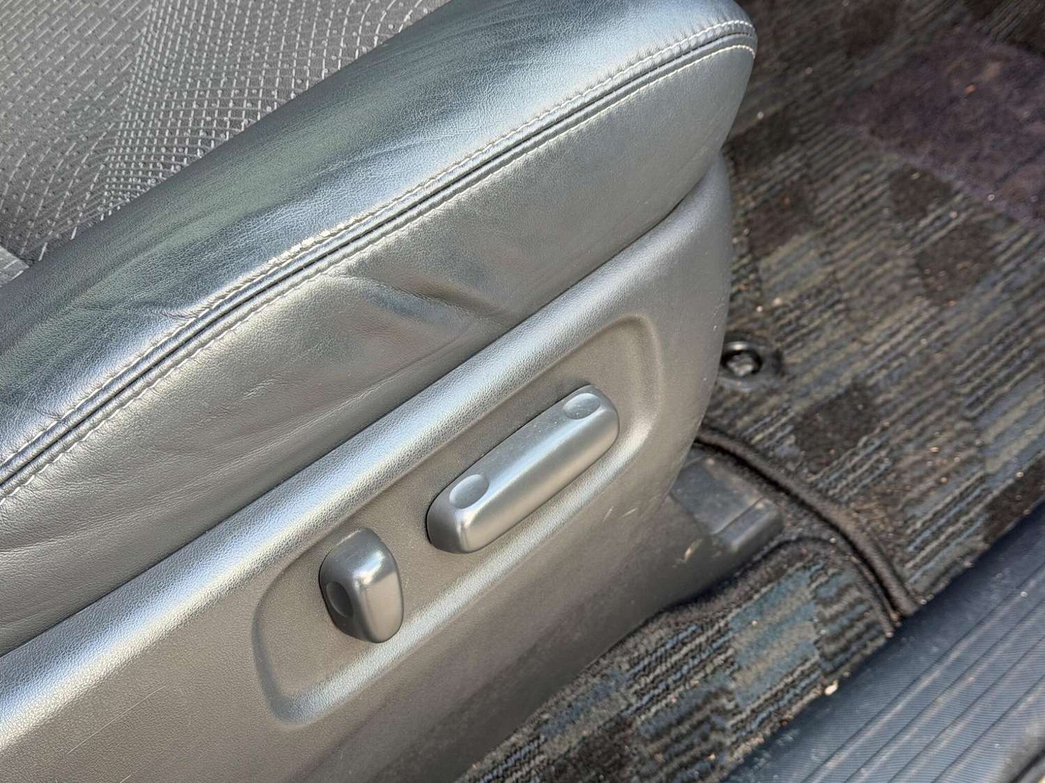 Used Toyota Estima for sale - 77839998: Photo 21