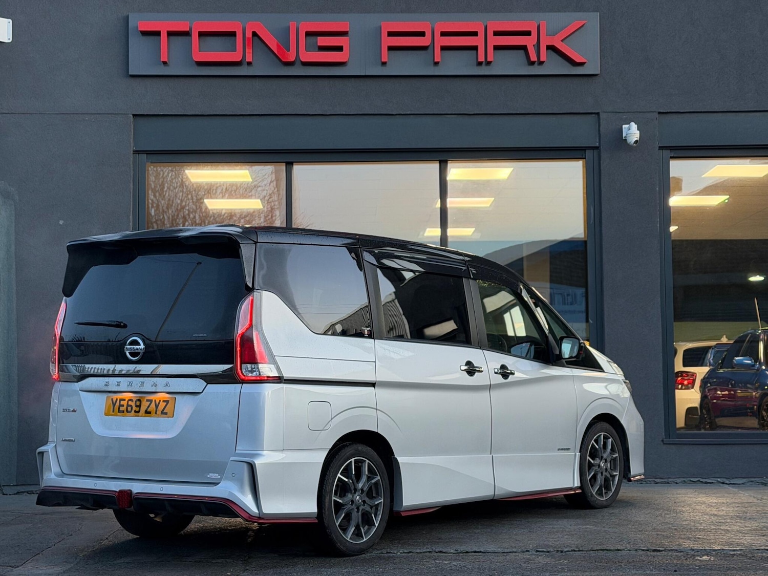 Used Nissan Serena for sale - 78156776: Photo 10