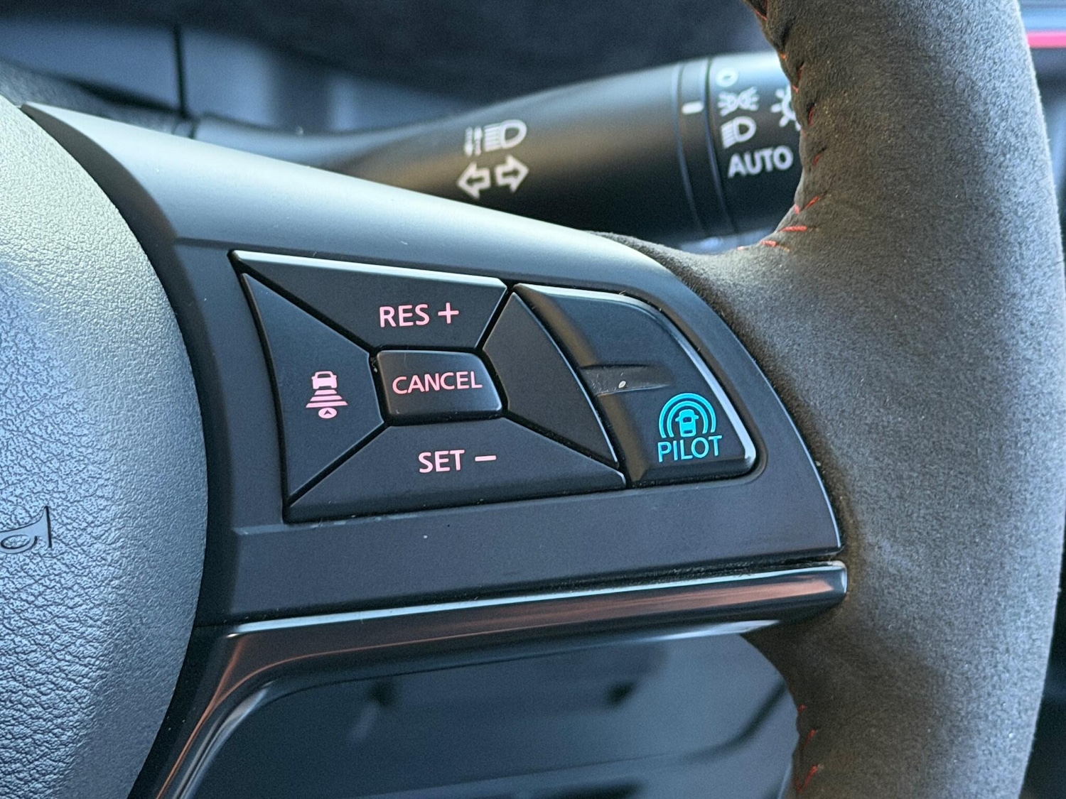 Used Nissan Serena for sale - 78156776: Photo 31