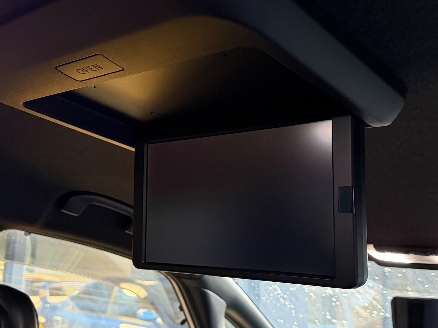 Used Nissan Serena for sale - 78156776: Photo 34