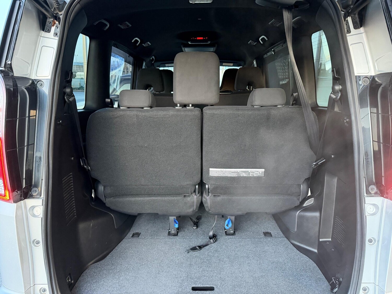 Used Nissan Serena for sale - 78156776: Photo 39