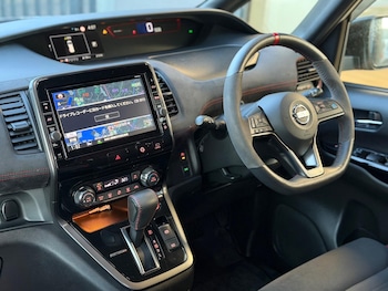 Used Nissan Serena 2019 for sale - 78156776: Photo