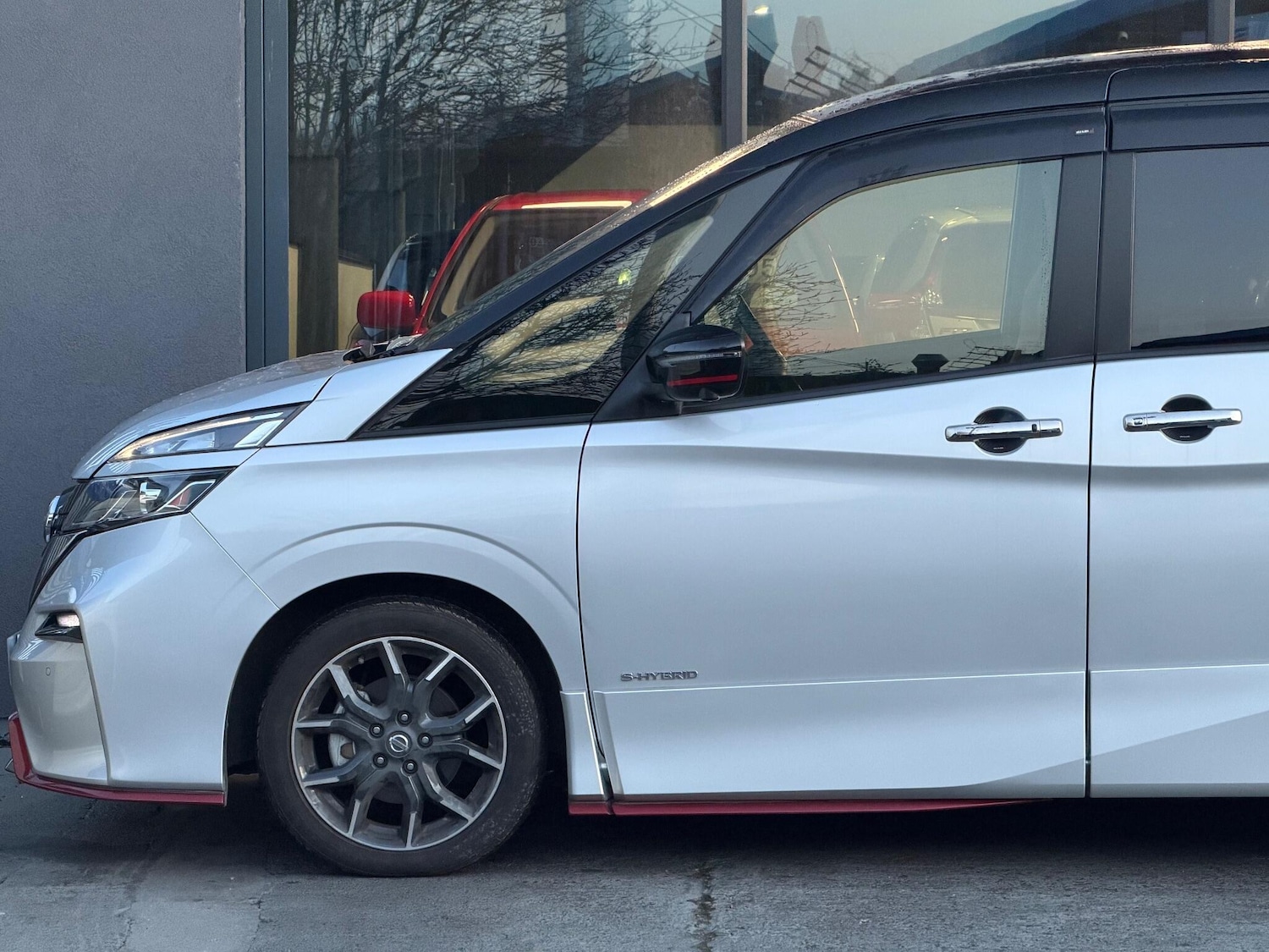 Used Nissan Serena for sale - 78156776: Photo 8