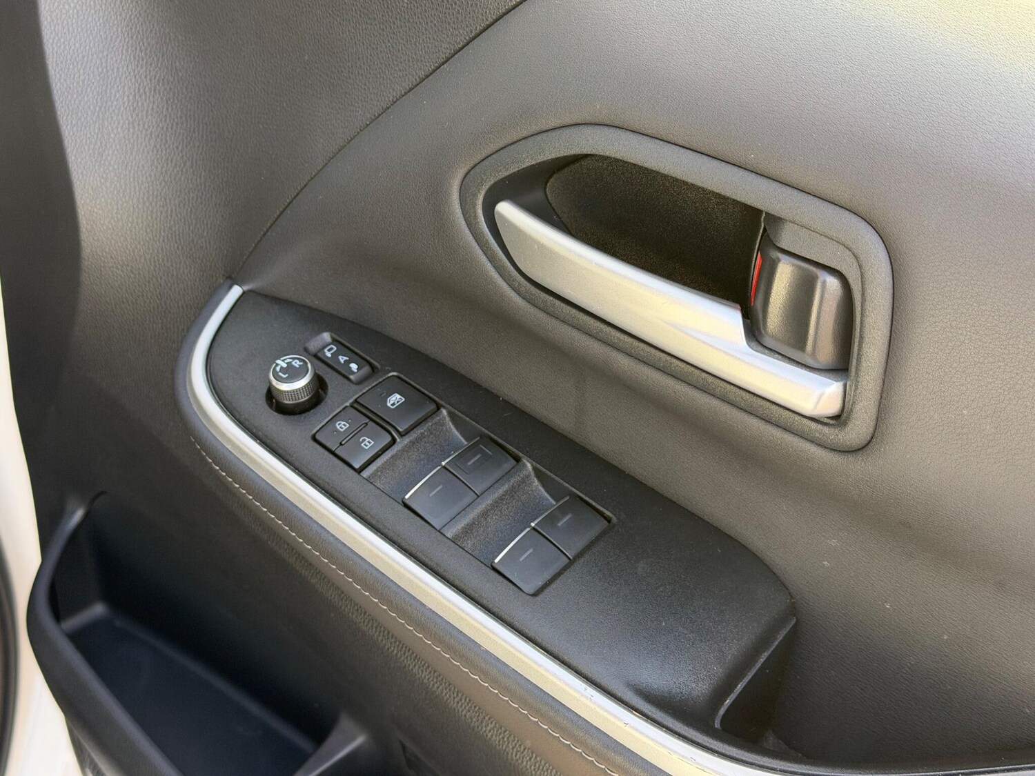 Used Toyota Noah for sale - 78047128: Photo 16