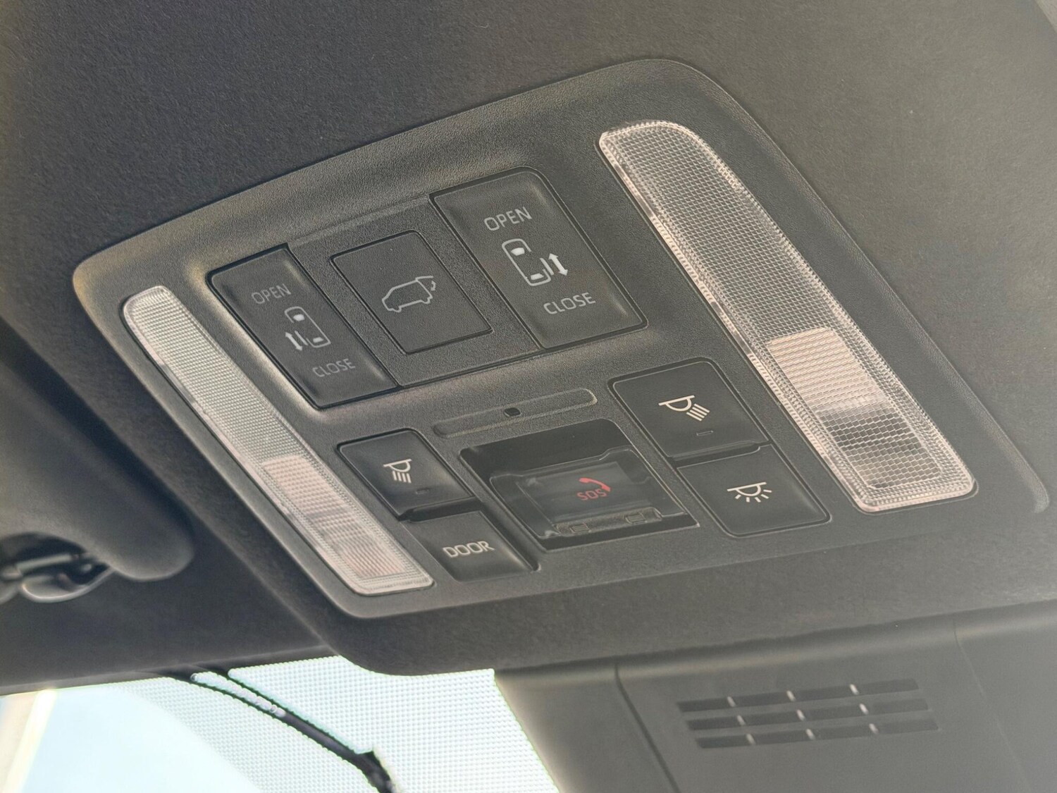 Used Toyota Noah for sale - 78047128: Photo 25