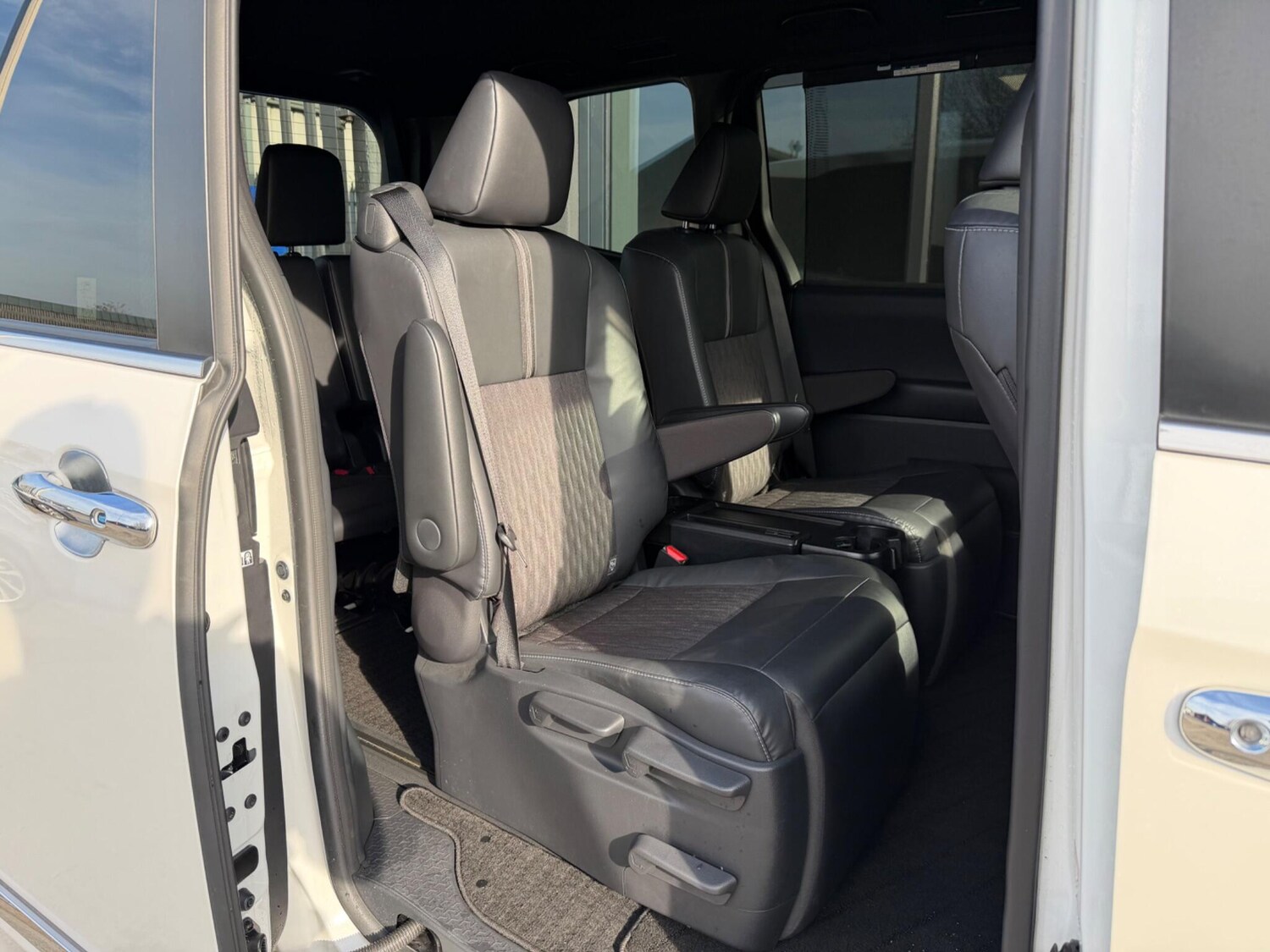 Used Toyota Noah for sale - 78047128: Photo 30