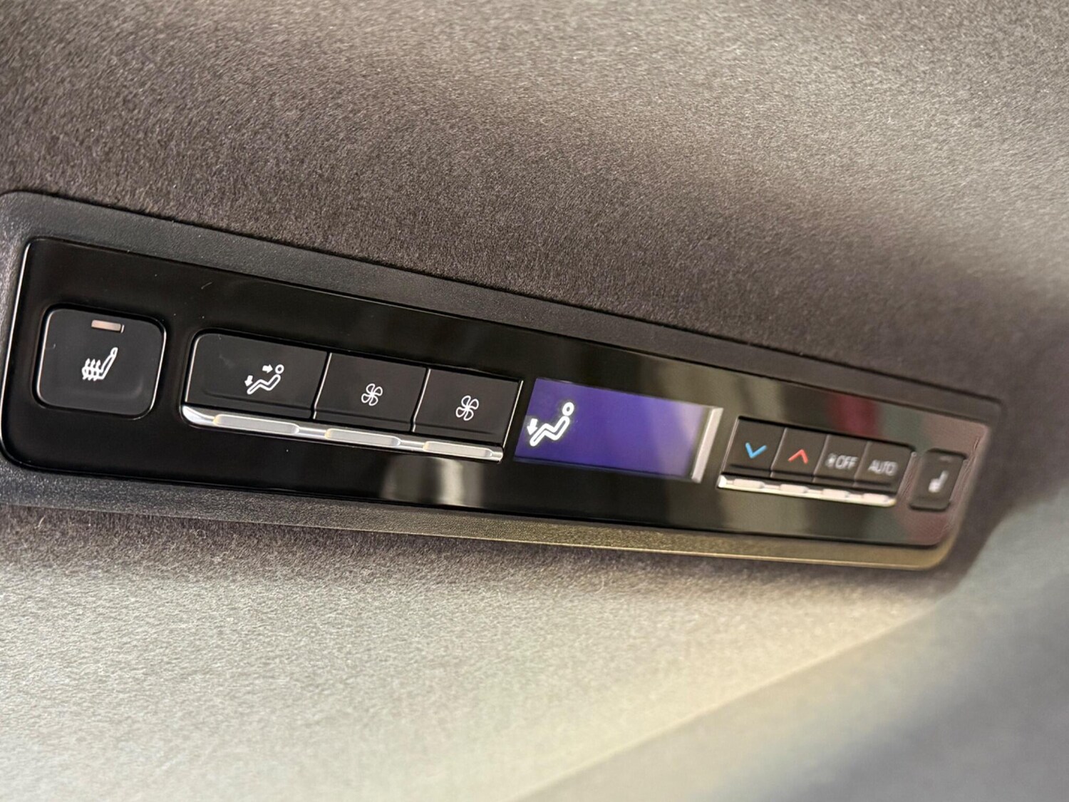 Used Toyota Noah for sale - 78047128: Photo 33