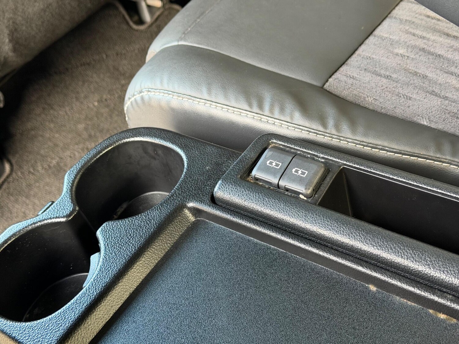 Used Toyota Noah for sale - 78047128: Photo 34