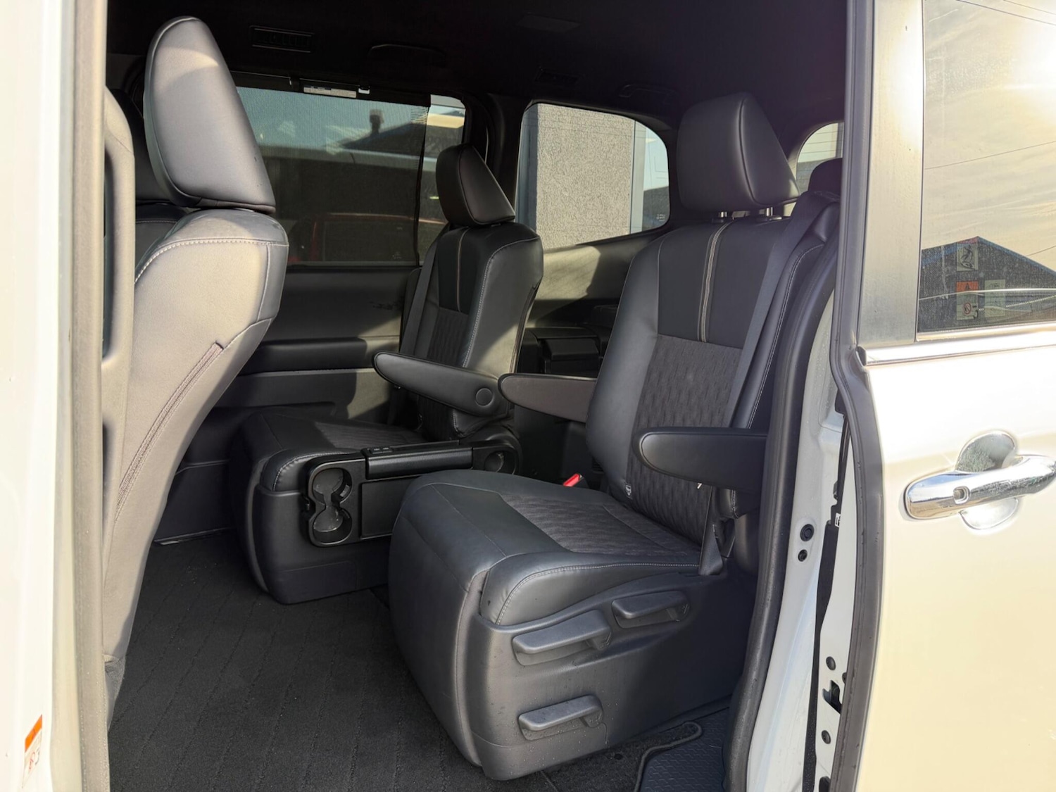 Used Toyota Noah for sale - 78047128: Photo 35