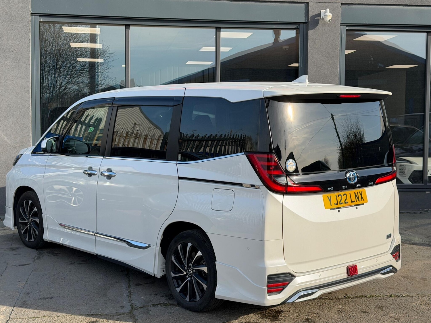 Used Toyota Noah for sale - 78047128: Photo 5