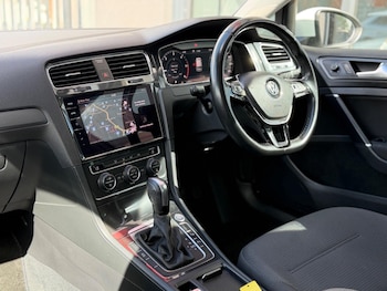 Used Volkswagen Golf 2020 for sale - 78898024: Photo