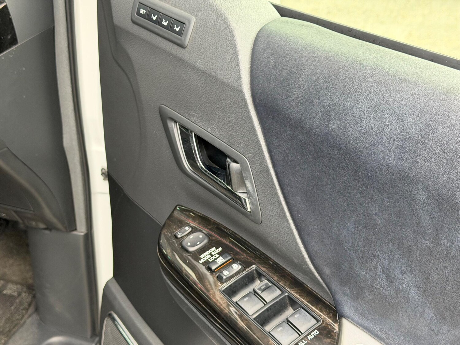 Used Toyota Vellfire for sale - 78058102: Photo 17