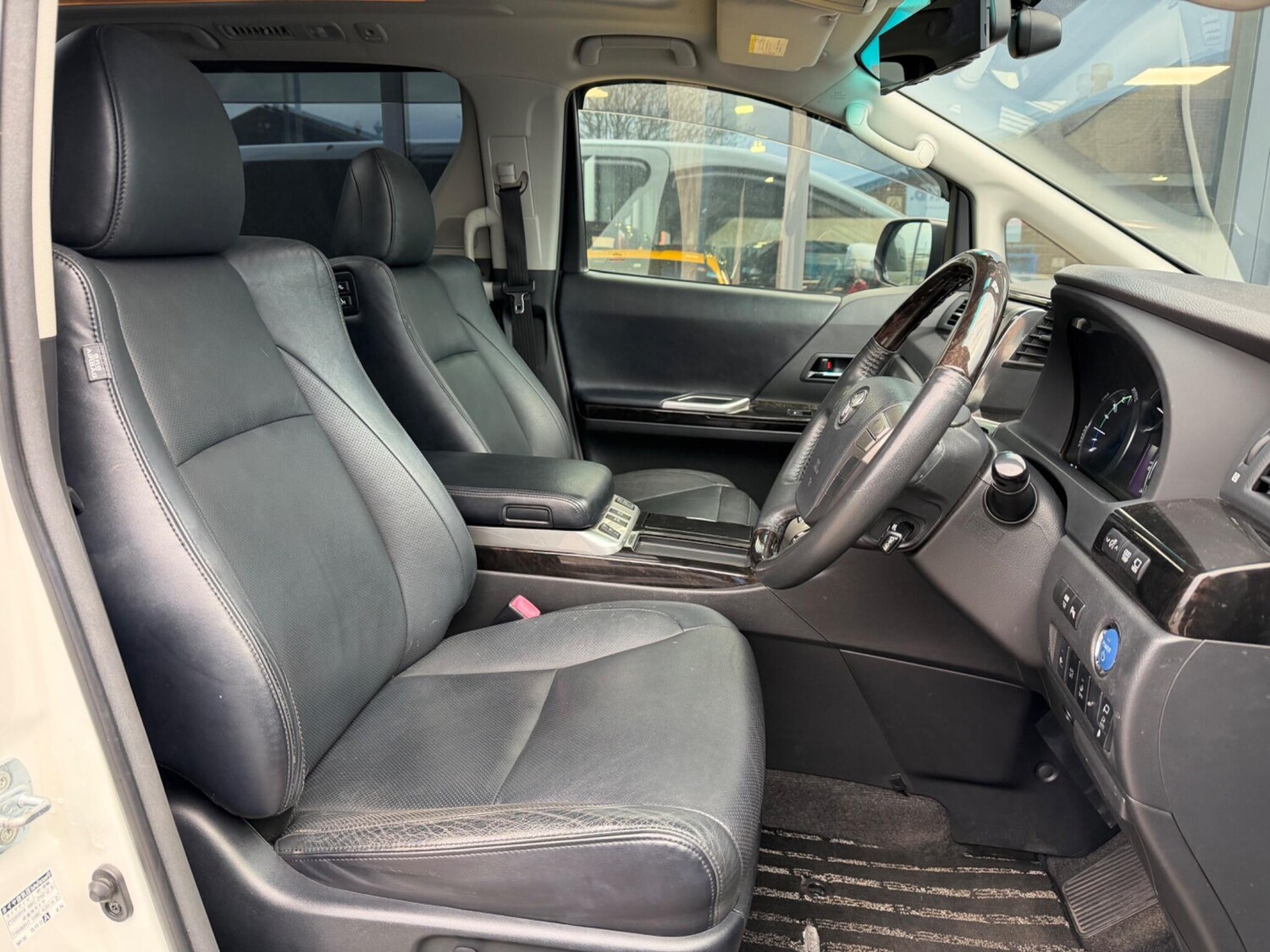 Used Toyota Vellfire for sale - 78058102: Photo 21