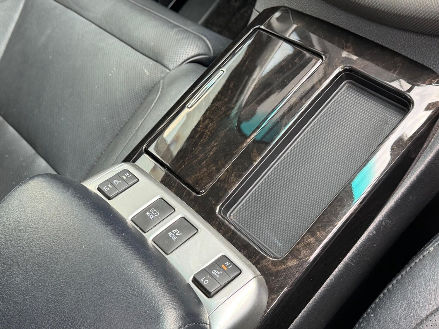 Used Toyota Vellfire for sale - 78058102: Photo 22