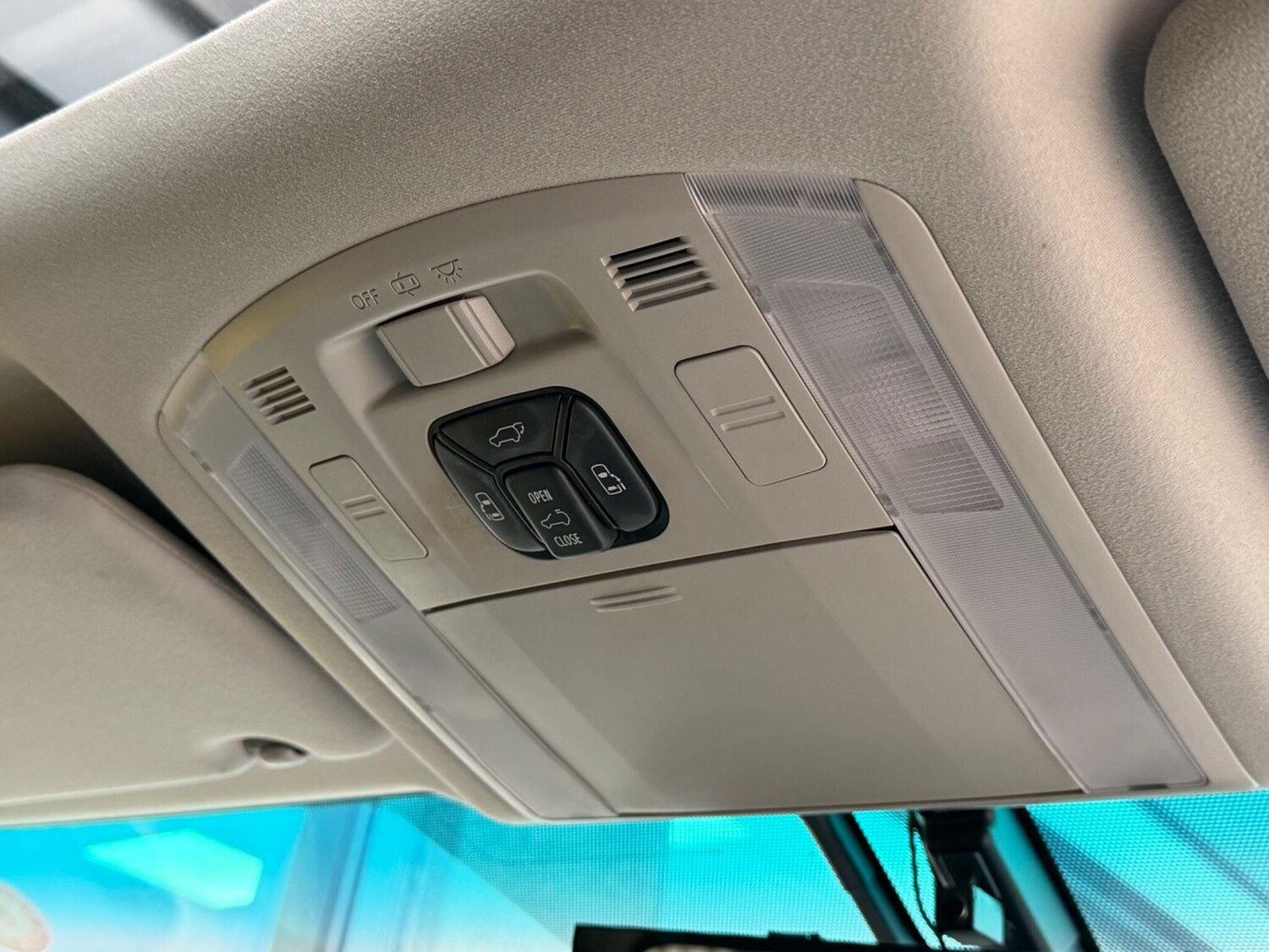 Used Toyota Vellfire for sale - 78058102: Photo 27