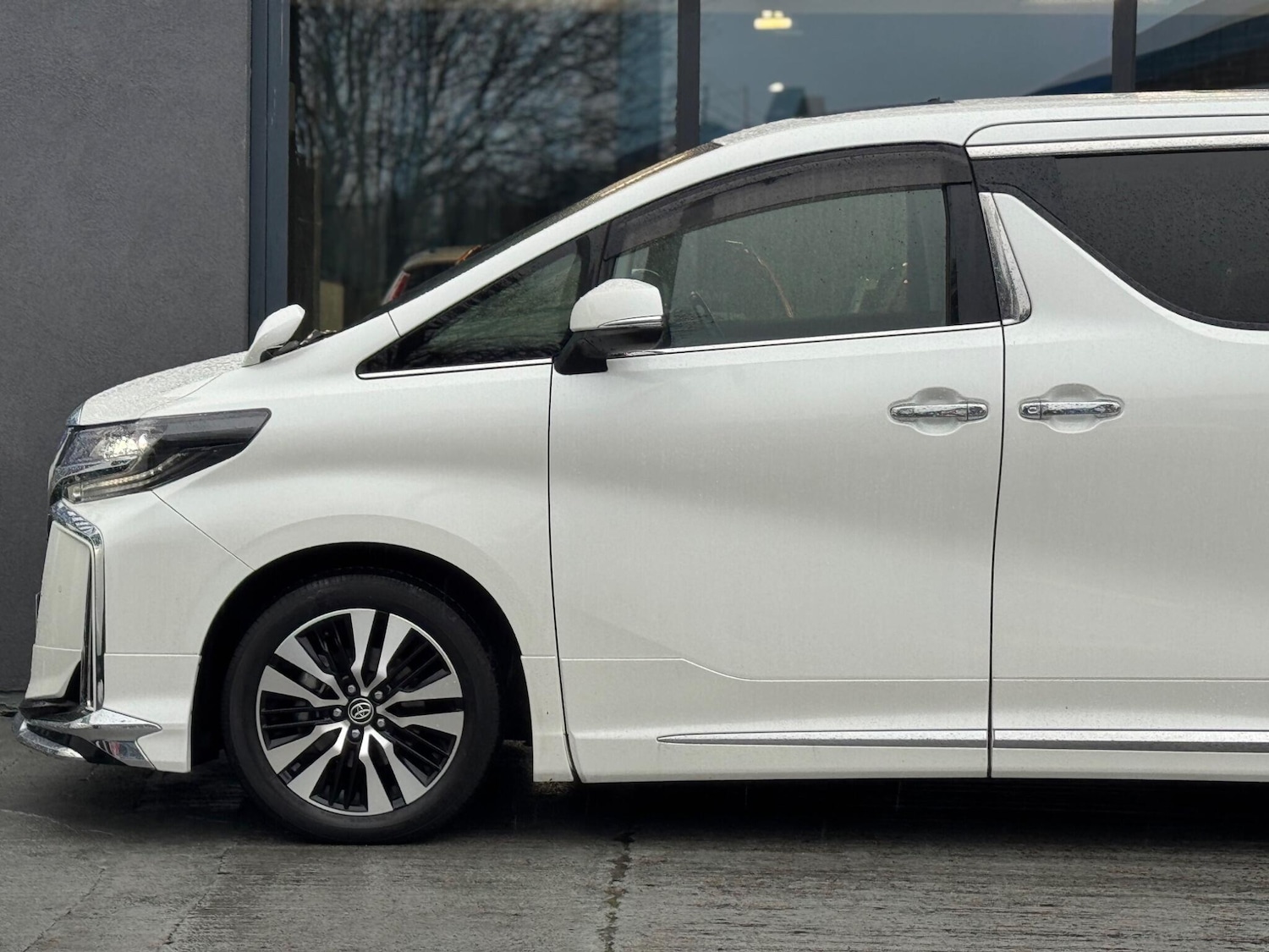 Used Toyota Alphard for sale - 77267429: Photo 11