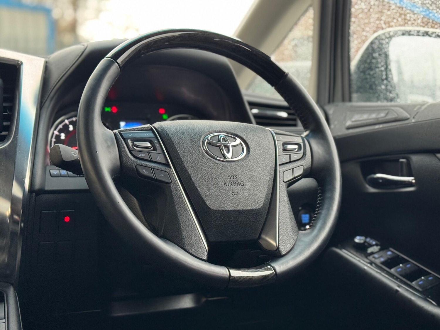 Used Toyota Alphard for sale - 77267429: Photo 18