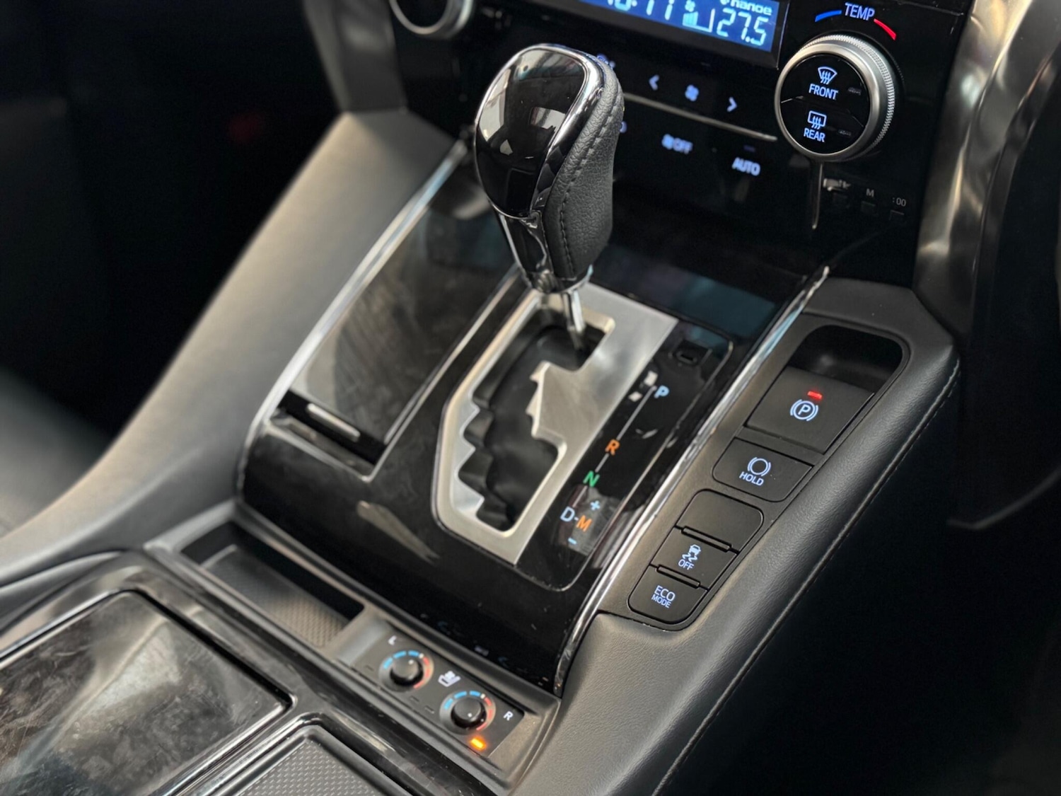 Used Toyota Alphard for sale - 77267429: Photo 24